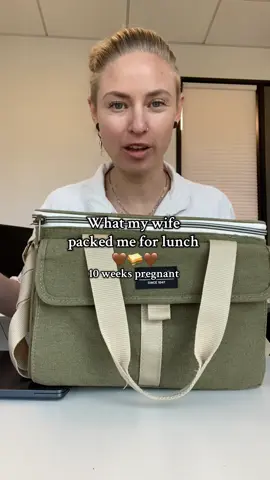 Mondays lunch ❤️ #wlw #lgbtq #lesbian #lesbiancouple #lunch 