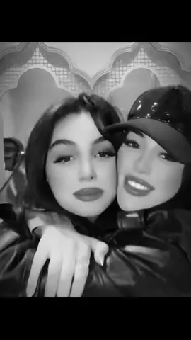 🫠❤️❤️#salma #fypシ゚ #fyp #اكسبلور @Salma Mahlani 🎀 @lydiachaouch0227 