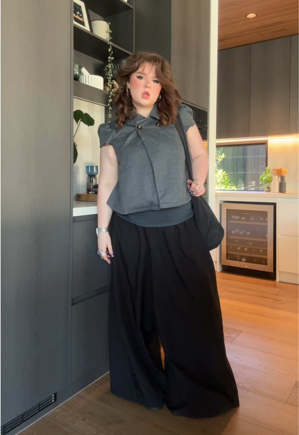 What I wore to uni today #midsize #schooloutfitidea #unioutfits #fyp #OOTD  Outfit details  Shoes, doc martens  Pants, @ruth.kcollective  Top, cider  Bag, asos 