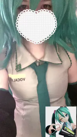 jam and peco from MADMED liked my other video using one of their songs... maybe theyll like this one too???!! 🥹 #hatsunemiku #hatsunemikucosplay #vocaloid #cosplay #trending 