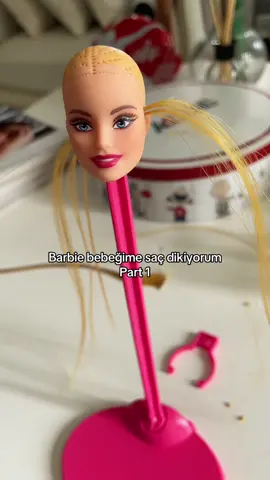 Barbie bebeğime saç dikiyorum #barbie #barbiegirl #barbiefashionistas #barbieholiday #barbiemodel  #barbiereroot #barbiedoll 