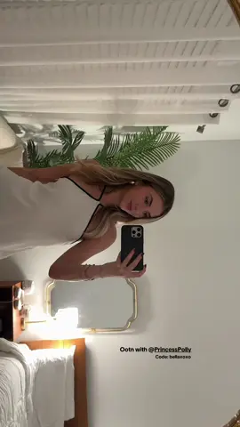 Thursday with @Princess Polly. Use code “bellaxoxo” for 20% off #pp_partner #princesspolly