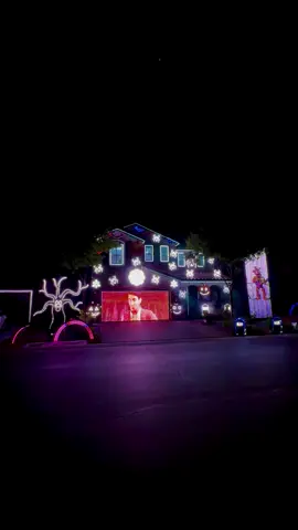 The lights are alive… and Freddy’s watching 👀🎶 #FNAF #LightShow #SpookySeason #Halloween2025 #fyp