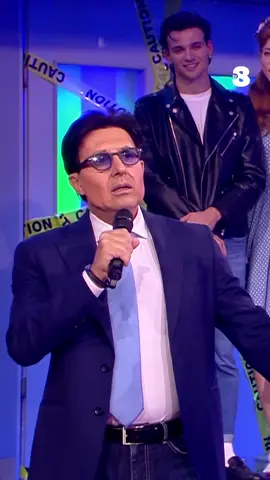 Pier Silvio è tornato per festeggiare un altro grande successo Mediaset nell’anno 2 d.p.  #GialappaShow 