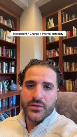 Changing your profile picture frequently is highly correlated with neuroticism, insecurity, and a fluctuating self concept