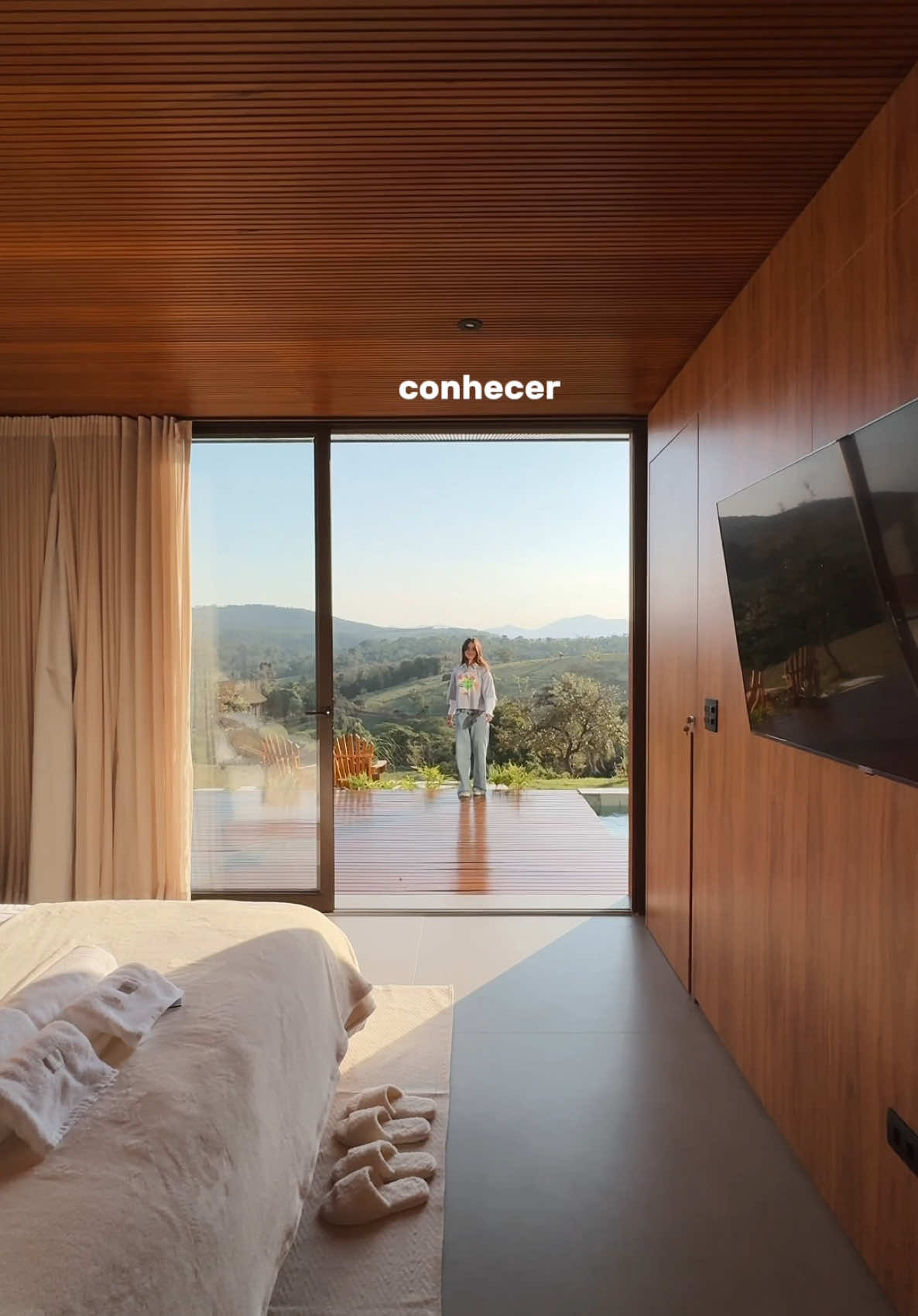 Esse chalé é lindo demais 🤎  📌 Canto Da Serra Chalés  #chalé #airbnb #cabana 