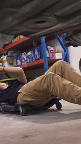 Transformación Mecánica: Instalando un Motor LS 😳😳 en un BMW E46 #MecánicaAutomotriz #MotorLS #BMW #E46 #ModificaciónDeAuto 