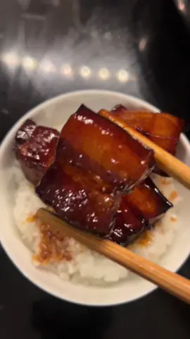 tonight's dinner: 紅燒肉飯 chinese braised pork belly ##fyp##chinesefood##quickdinner##DinnerIdeas##asmr