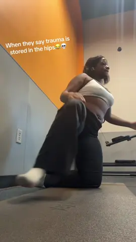 😂😂😂😂#stretching #yoga #GymTok #libra  