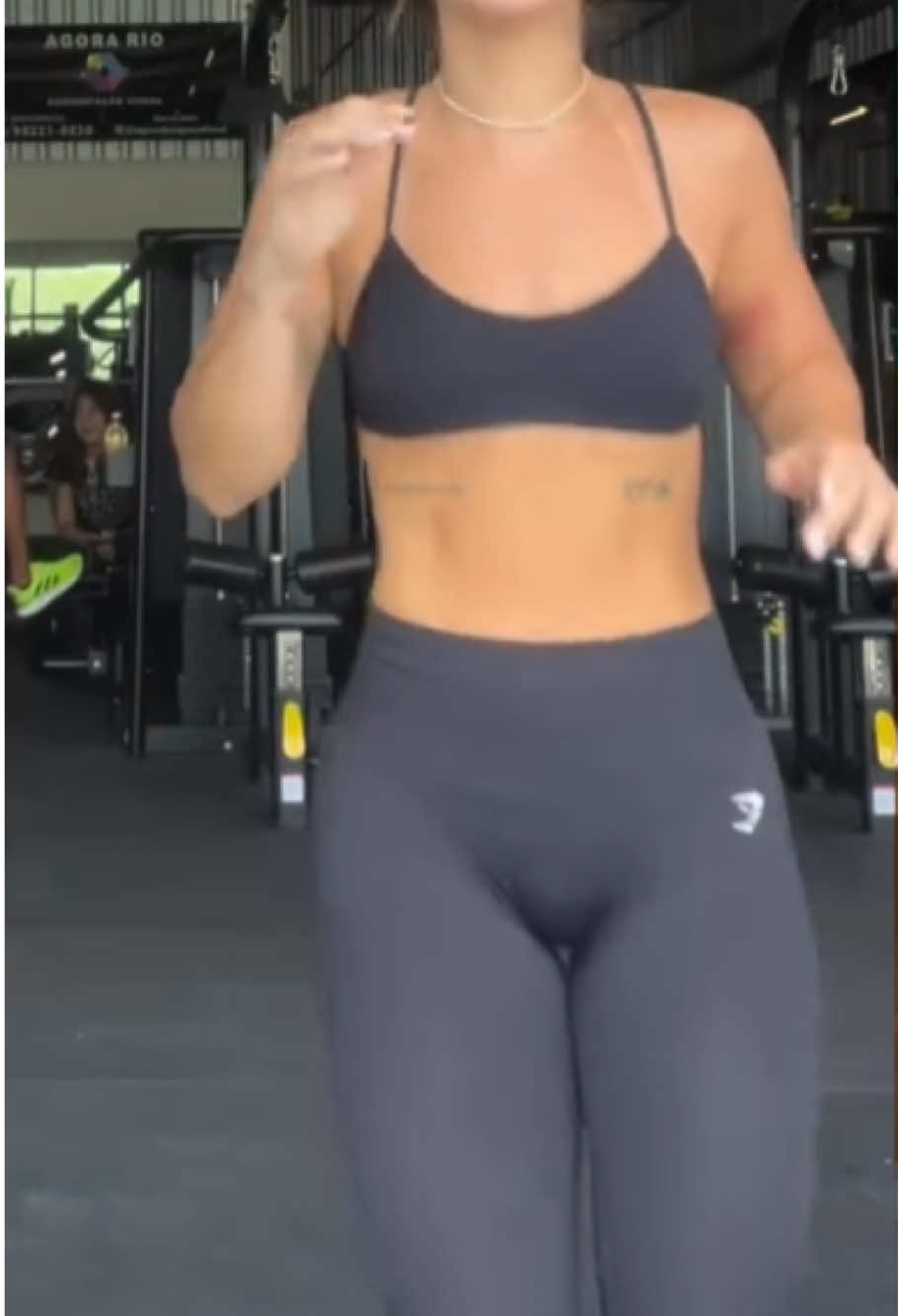 Calça legging cintura Alta  #melmaia #tiktokshop #foryoupage #mulheres #fyp 