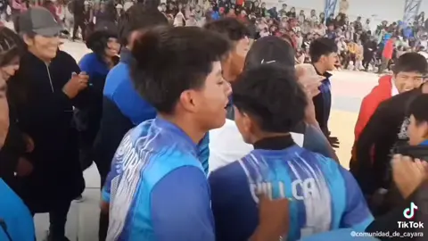 Me hicieron la profe más felíz del mundo.  #fyppppppppppppppppppppppp #potosí #futbol #cayara #docentes