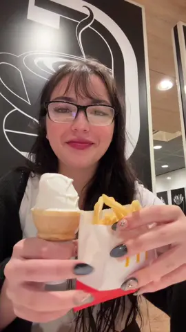 McDonald’s in Orlando!!! #fyp #kazzy #kookinwkazzy #fyp #Foodie 