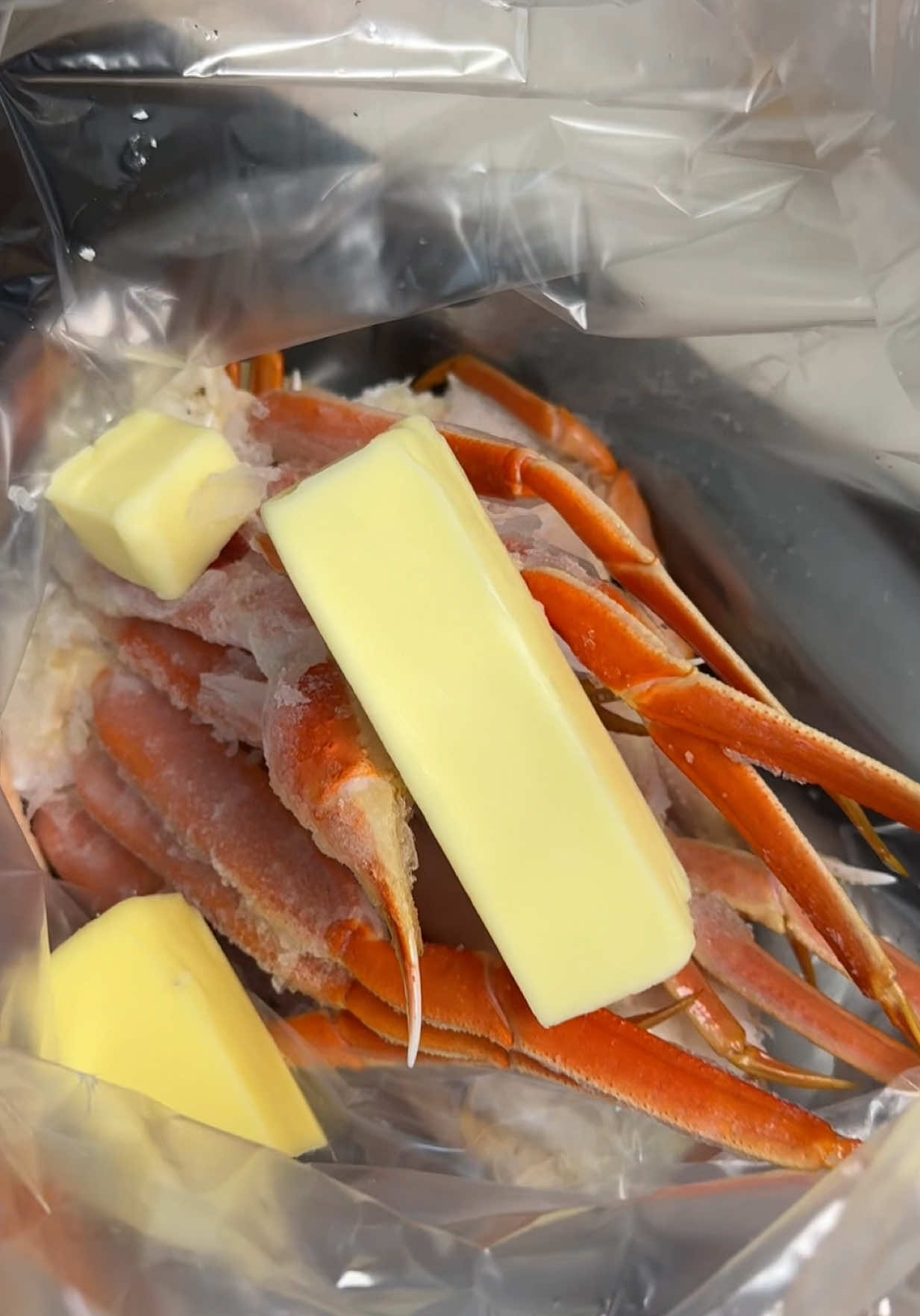 Momma surprised me with homemade crab legs for lunch 🙈 @Josh Godfrey @Josh’s Momma #joshandmomma #joshsmom #seafoodboil #crablegs #familyrecipe 