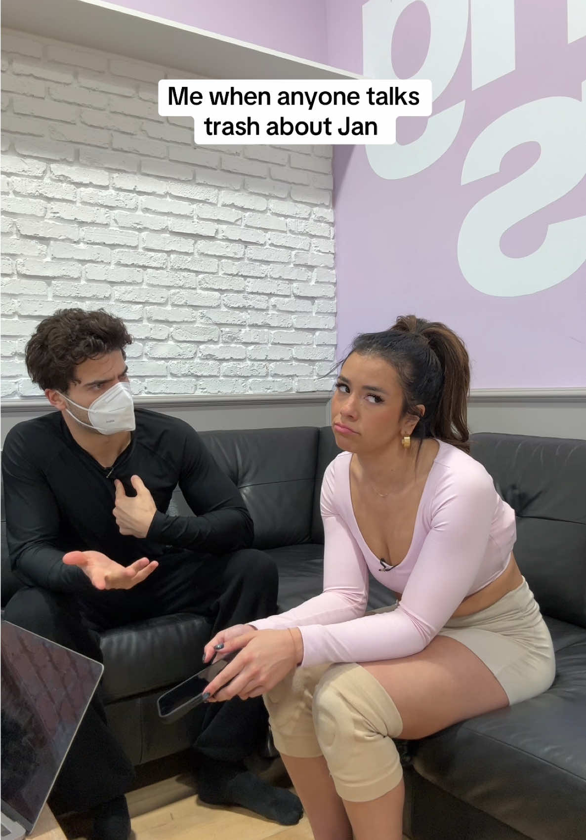 We don't tolerate Jan slander in this house !! @Jan Ravnik @Dancing with the Stars #DWTS     