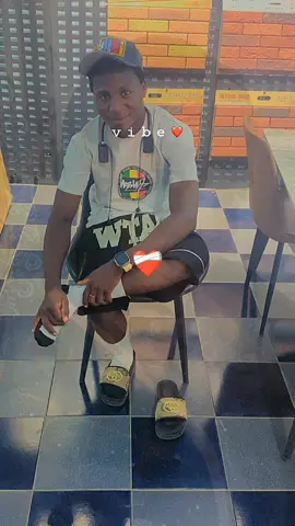 #CapCut @Ṩђὄὄҭἷᾗʛ вὄἷἷ 😂😂 