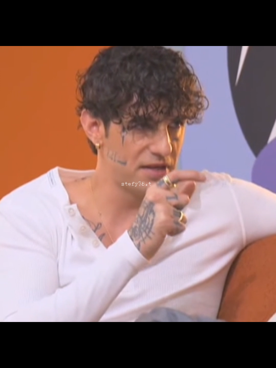 A volte le persone non arrivano nella nostra vita per rimanere, ma per cambiarci #achilleidol #achillelauro  #xf2025 #cambiamento #xfactor 