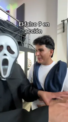 El falso 9 cada día más goleador🗿 #humor 