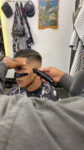 Me asuste😨 @Robert Moncado @jordanhiguera222 #barberosvenezolanos🇻🇪 #paratiiiiiiiiiiiiiiiiiiiiiiiiiiiiiii #BarberShopManin #barberosdelmundo 