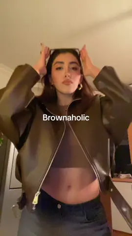 A real brown addict 🍪🤎 #brown #outfit #brownoutfits #trend #fyp 