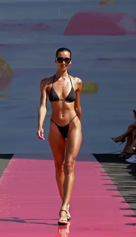 #fashiontiktok #model #catwalk #bikini #beauty 