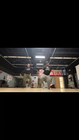 Pov: When you & your friend learned a choreo in different ways😭 @Kaavya  #dance #dancechallenge #newjeans #dancetrend #dancer 