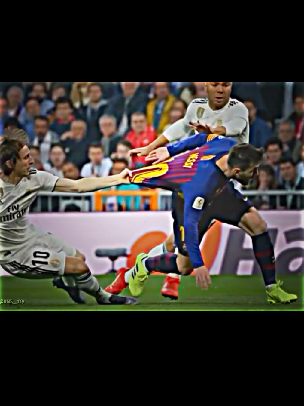 ইসলামি ব্যাংক সুদ নিলে হাদিয়া। আর গ্রামিণ ব্যাংক সুদ নিলে হারাম। পেদ্রিকে নিয়ে ট্রল করা ভাইগুলা কই। মেসির জার্সিটা কি এখনো আছে নাকি.?#viral_videos #foryou_video #trendingvideo #el_classico #messi_king 