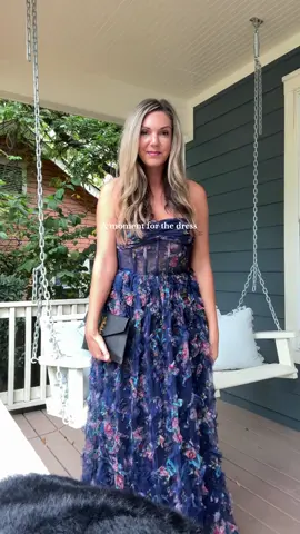 A moment for this fall wedding guest dress 🍾 #fallwedding #blacktiedress #fyp @Lulus 