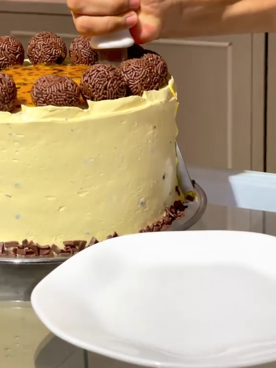 Todas as minhas receitas estão disponíveis no link do meu perfil. #dinheiro #bolo #rendaextra #natal #negocios 