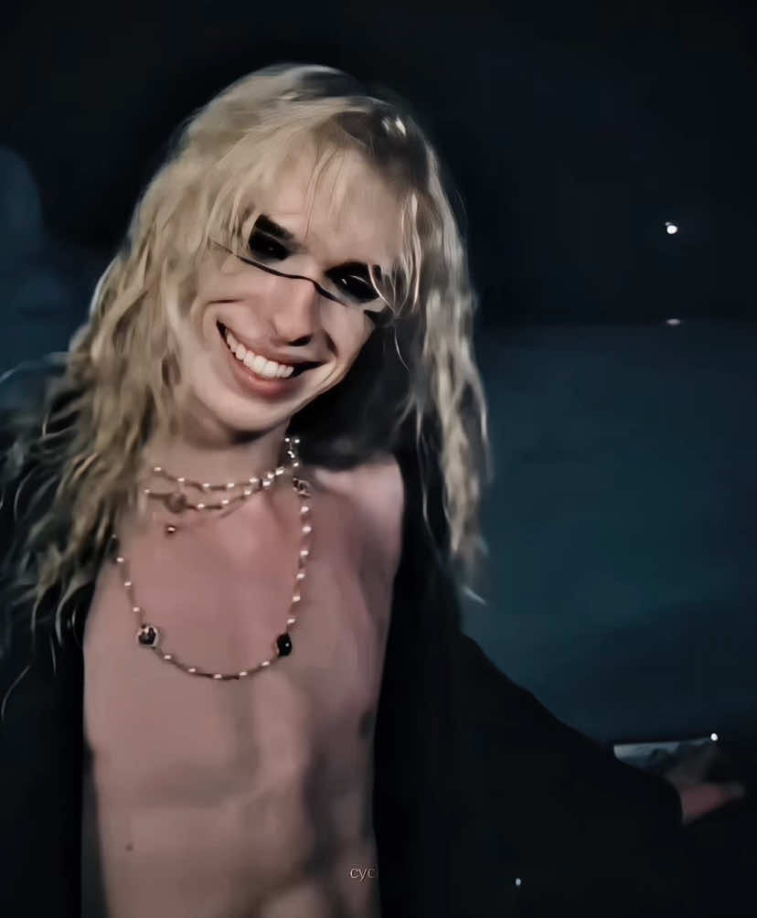 #2HOLLIS | sorry i havnt been posting i’ve been super busy #2hollisedit #boylife #startour #capcut  