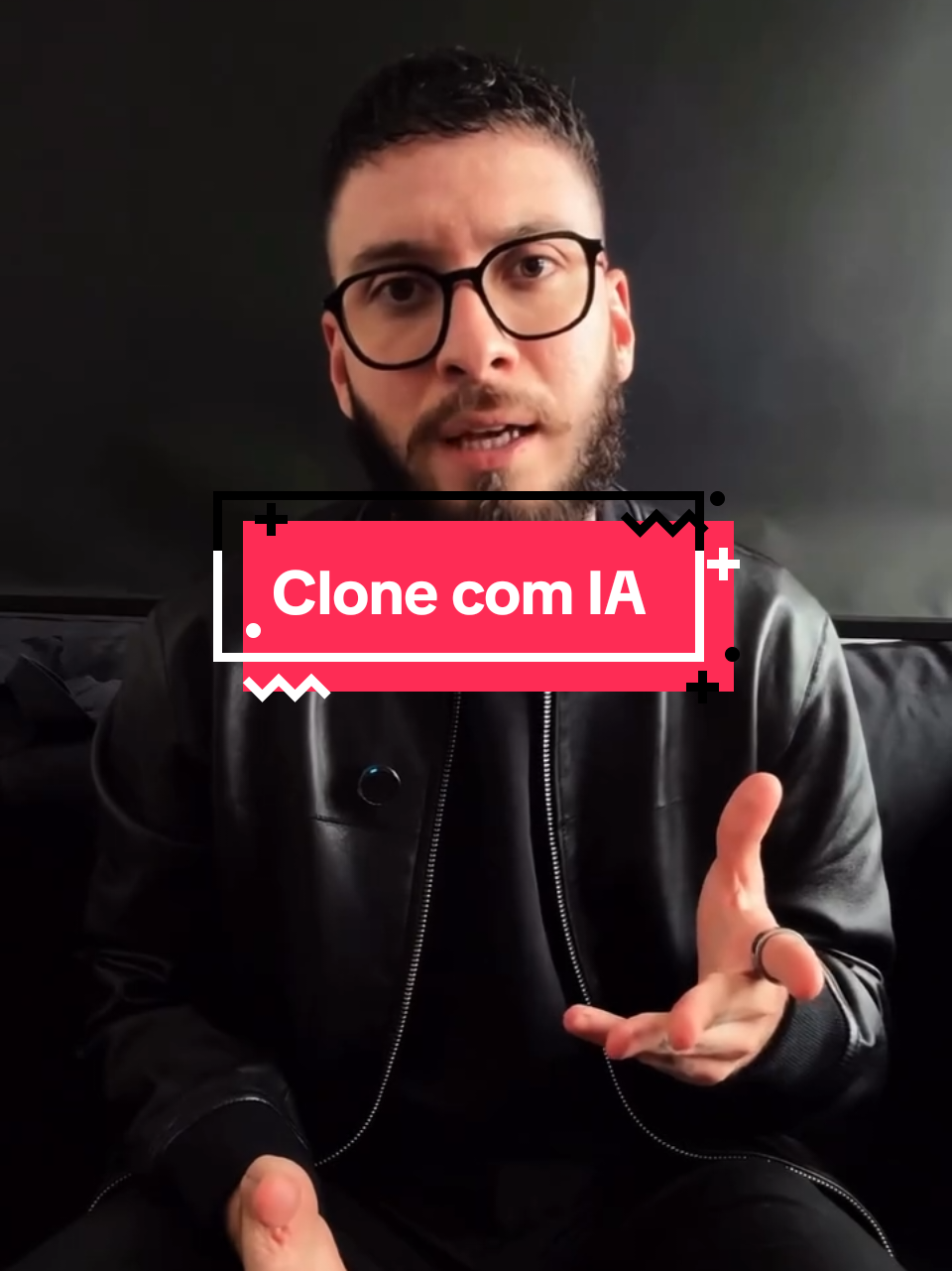 O HeyGen é uma das melhores ferramentas para criar clones virtuais, usada por milhares de empresas e criadores. 🧠 A versão gratuita permite criar 1 avatar e gerar até 3 vídeos. O plano pago (US$29) oferece mais qualidade, sincronização labial precisa e vídeos ilimitados. ⚡ 👉 O que você achou disso? Usaria uma ferramenta assim? #heygen #clone #inteligenciaartificial #ia #ai 