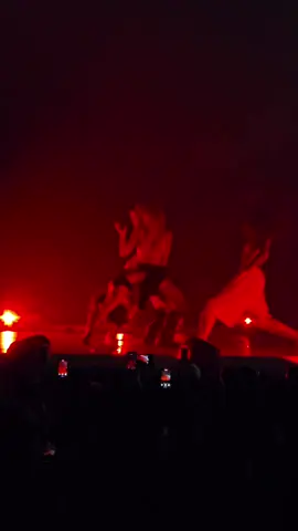 @Nina Chuba 🤍 #ninachuba #wildberrylillet #stuttgart #fyp #concert 