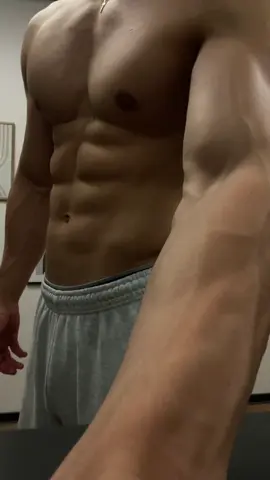 #fy #gym #biceps #abs #formcheck 