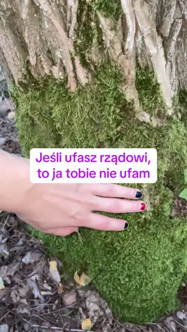 Jeśli ufasz rządowi, to ja tobie nie ufam. Nic personalnego. Po prostu wiem, że nie sprawdzasz żadnych informacji. #lewica #anarchizm #dc #aktywizm #antifa 