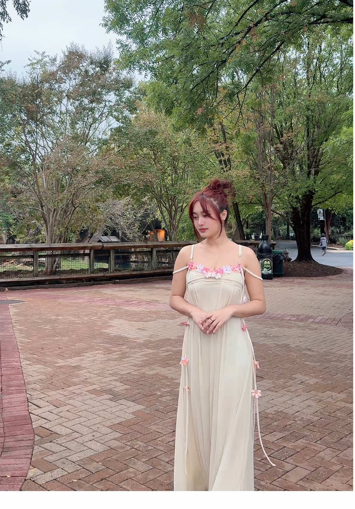 Pwede na pang music video to o HAHAHAHAHA