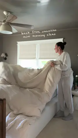 back from a lovely vacation 🤍 we landed Saturday night & then I woke up and drove to Saratoga Sunday morning to get some photos of something exciting coming (!!), drove to Vermont right after to grab the doggy's and celebrate my sisters birthday & then back home at 4 am this morning to get the kids to school 😅 it was an amazing week away and was so great to unplug, but felt so good to unpack and reset the house a bit for a busy week ahead and try to get back into a routine!