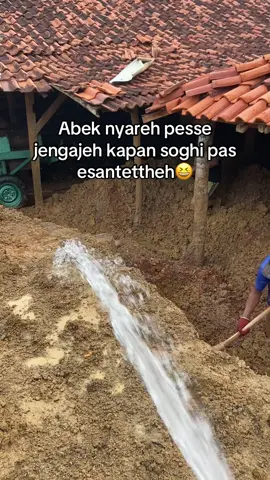 Proses pencampuran tanah liat