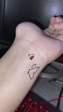 I promise myself I would get well🌱❤️‍🩹✨ #semicolontattoo #tattosemipermanen #semicolonproject #foryoupage #MentalHealth 