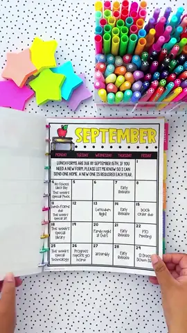 Editable calendars for the entire year? Yes, please! 🤩 These calendars make it so easy to keep parents in the loop! This set is updated every year which means that once you purchase, you will never have to buy a calendar set ever again!🎉 What else is included in this calendar set? ⭐️Holiday and neutral designs ⭐️ 5 Day layouts ⭐️ 7 Day layouts ⭐️ Vertical & horizontal layouts ⭐️ B&W and color templates ⭐️ Digital copies ⭐️ English and Spanish versions 👉🏽To grab this resource click on the 🔗 in my bio and then tap on the ⏰️app tab.