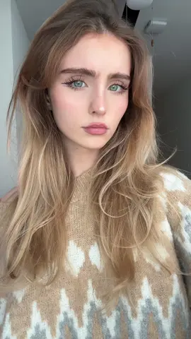 STREAMING FOR THE FIRST TIME IN LIKE A MONTH SOON! twitch in bio :3