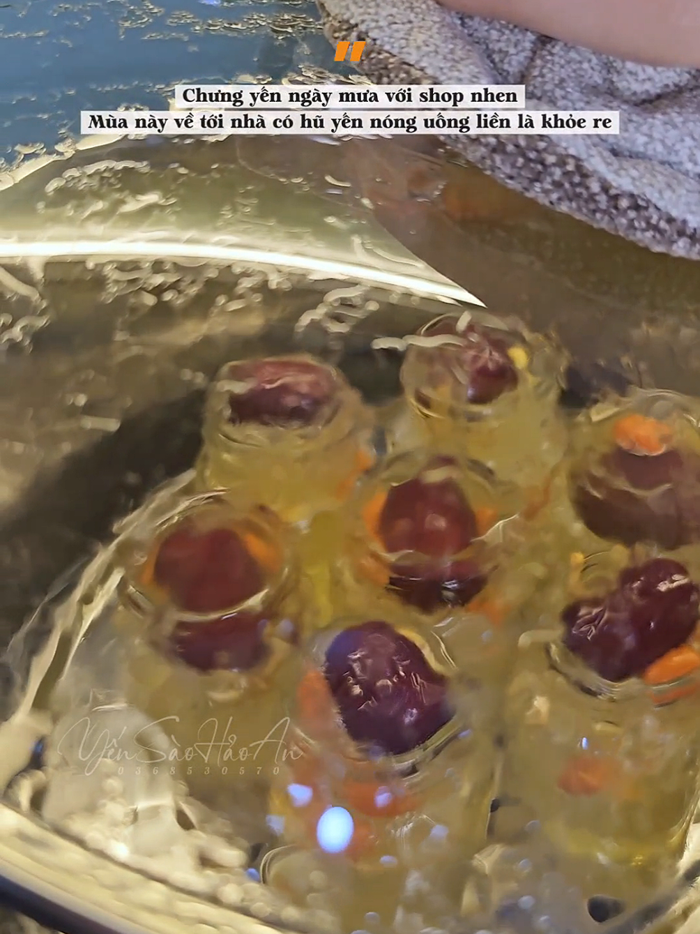 Mùa này thủ sẵn vài hũ yến trong tủ lạnh cho gia đình dùng nha các mom ơi!!! #yensaohaoan #yentuoichungnong #yenchungtuoitanphu #yenchungtuoi #ancungtiktok 