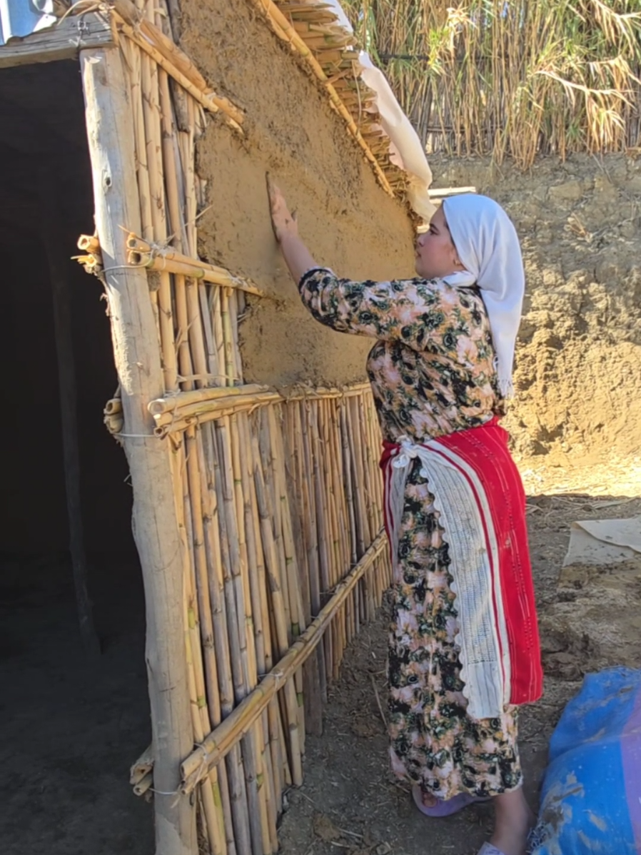 #ترميم بيوت الطين بالتراب والتبن#LIVEIncentiveProgram #LIVEStory #PaidPartnership #المغرب🇲🇦تونس🇹🇳الجزائر🇩🇿تركيا🇹🇷_العراق🇮🇶 