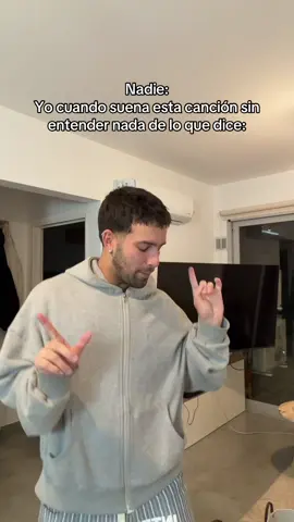 Tiene buenas vibras igual JAJAJJAA