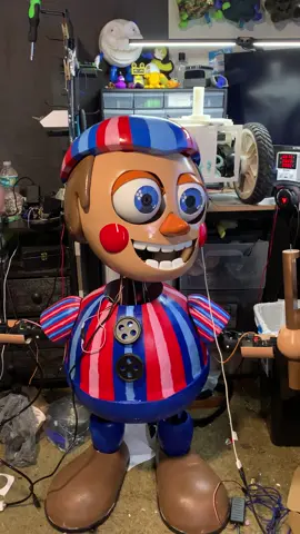 Just need to fix his eye and he’s done#fnaf2 #fnaf #halloween #robot #arduino 
