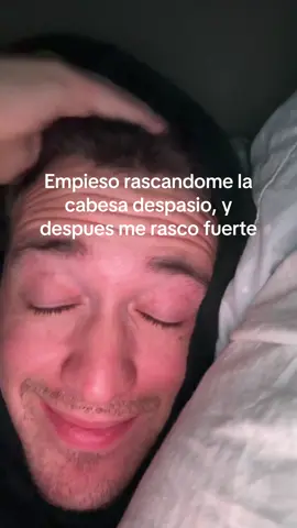 Me rasco la cabesa, no lo ago bien porque empieso despasio es después lo ago fuerte. No se ase asi. No lo se aser bien. Pero se que asi no se ase #argentina #milei #cristina #mendoza #mendozaargentina 