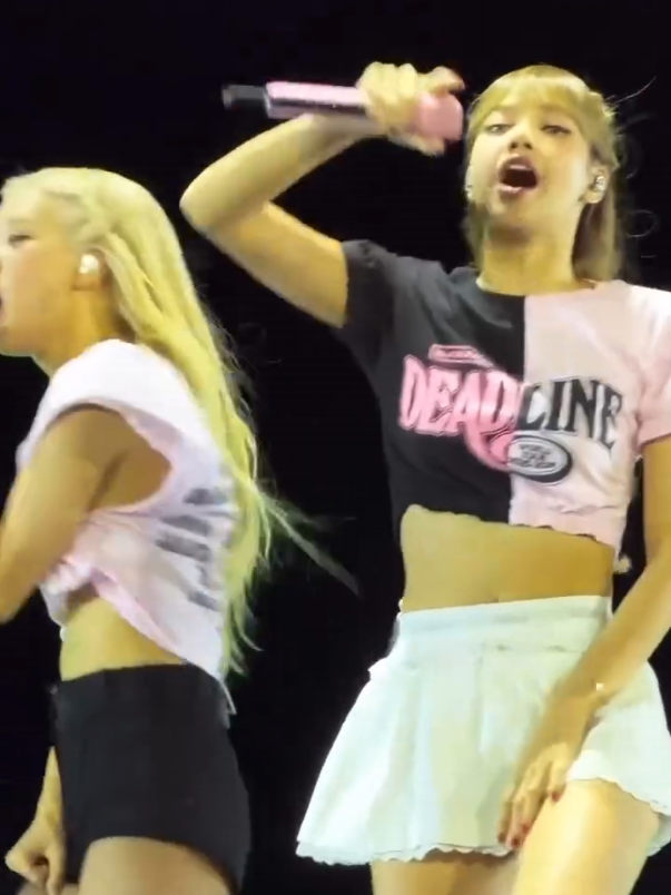 so so so cute💓💓💓 @ROSÉ @LISA #lalisa #roses_are_rosie #lisablackpink #roseblackpink #fyp 