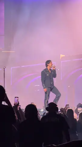 Orlando opening song being Play My Music was just so special🤍🤍 @Jonas Brothers #greetingsfromyourhometown #jonasbrothers #joejonas #kevinjonas #nickjonas 