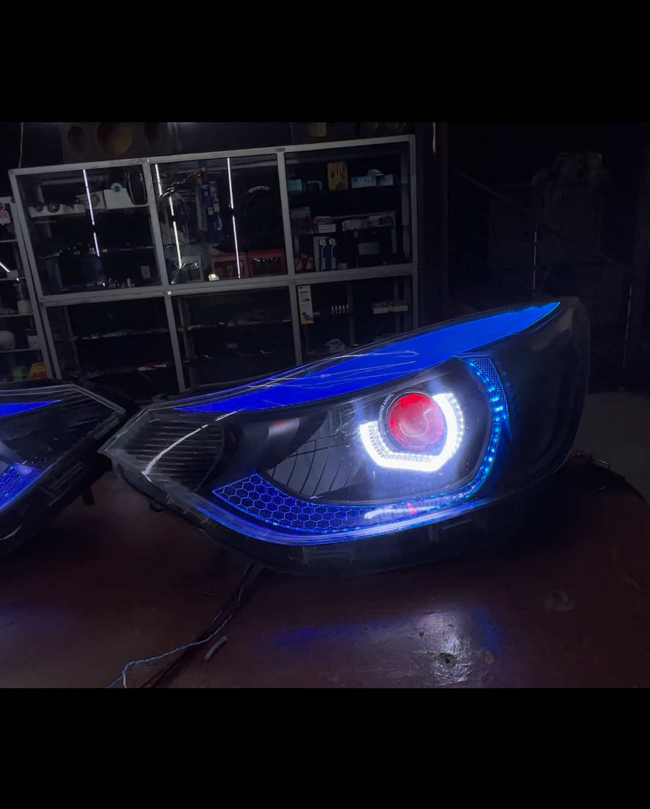 Modificación de faros Sail 🇪🇨🔥🚗 #palacioscar #farosmodificados #sail #rgb #fyppppppppppppppppppppppp 