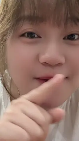 Em về gom lại thư anh … bản quằn quại 🤣🥰