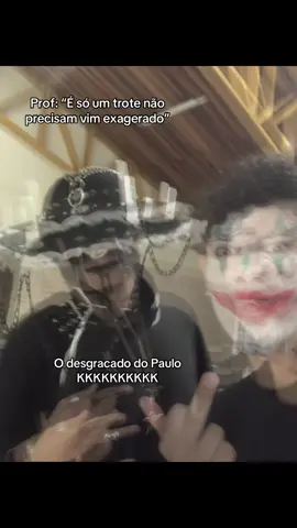 O cara não brinca #trote #troteterceirão #haloween 