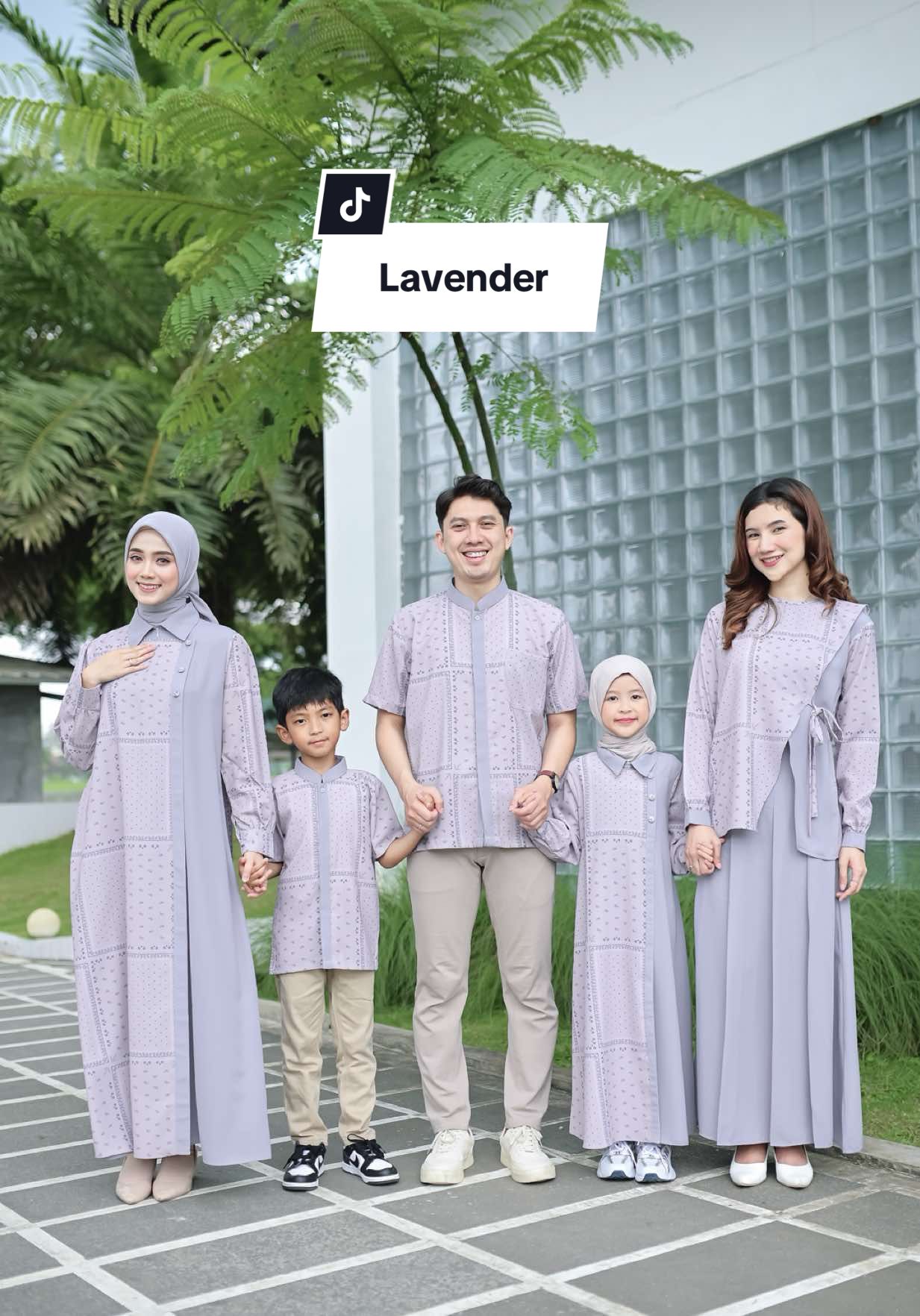 Lavender 😍😍😍 cantik banget mashaAllah siapa yang cek out lavender siniii kumpul 😍😋 #sarimbitrereyshop #sarimbitkeluarga #sarimbitlebaran #sarimbit2026 #coupleset 